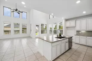 504 Sage Timbers Ln, Pinehurst, TX 77362 - Photo 9