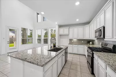 504 Sage Timbers Lane, Pinehurst, TX 77362 - Photo 7