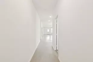 1006 S Oakhurst Dr, Dayton, TX 77535 - Photo 3