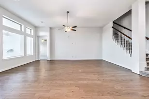 2385 Seaglass Ter Dr, Katy, TX 77493 - Photo 9