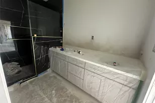 805 Lewis St, Clute, TX 77531 - Photo 9