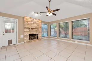 3310 Little Farms Ct, Richmond, TX 77406 - Photo 9