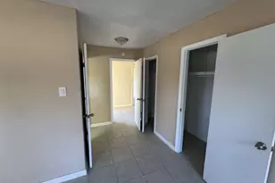 1011 Oak Dr, Liberty, TX 77575 - Photo 5
