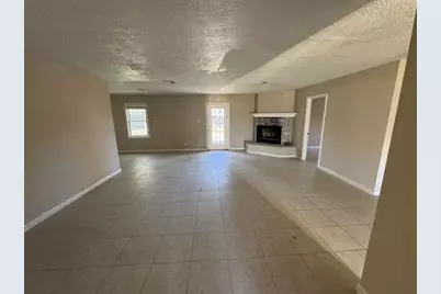 1011 Oak Drive, Liberty, TX 77575 - Photo 3