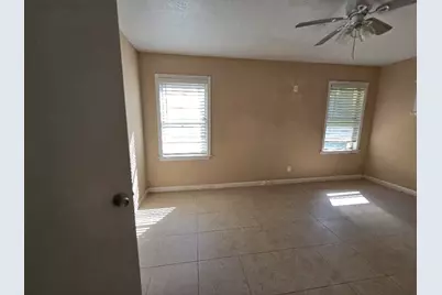 1011 Oak Drive, Liberty, TX 77575 - Photo 5
