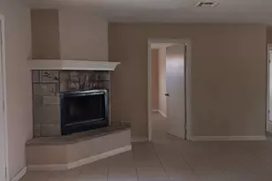 1011 Oak Dr, Liberty, TX 77575 - Photo 5