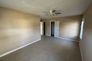 1011 Oak Dr, Liberty, TX 77575 - Photo 9