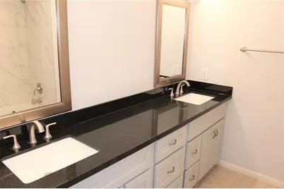 12625 Memorial Drive #127, Houston, TX 77024 - Photo 17