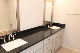 12625 Memorial Dr, Houston, TX 77024 - Photo 17