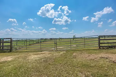 1257 County Road 141, Rock Island, TX 77470 - Photo 5