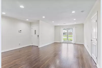 1918 Crestdale Drive, Houston, TX 77080 - Photo 5