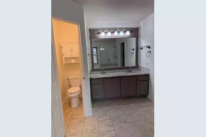 47 Hidden Meadow Drive, The Woodlands, TX 77382 - Photo 5