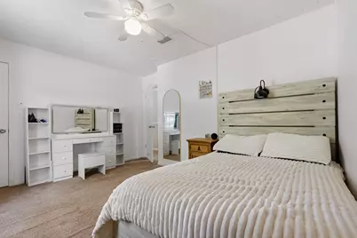 4811 Red Lantern Drive, Friendswood, TX 77546 - Photo 27