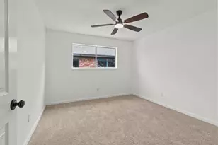 501 Valley Brook Dr, La Porte, TX 77571 - Photo 11