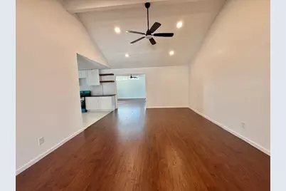 501 Valley Brook Drive, La Porte, TX 77571 - Photo 3