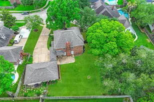 1219 Merriewood Dr, Friendswood, TX 77546 - Photo 35