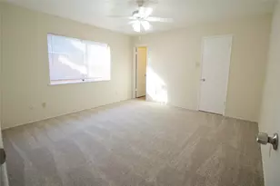 5327 Karenbeth Dr Dr, Houston, TX 77084 - Photo 9