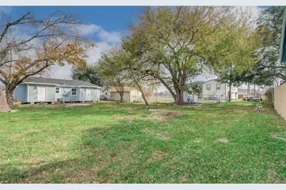 114 S Iowa Street, La Porte, TX 77571 - Photo 35