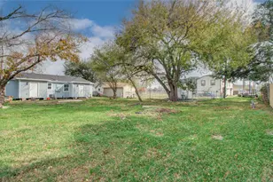 114 S Iowa St, La Porte, TX 77571 - Photo 35