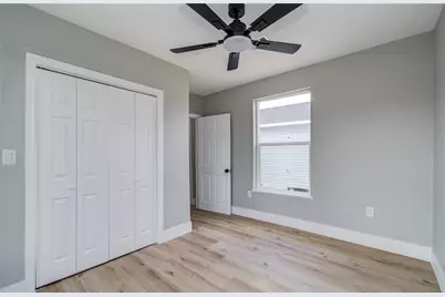 114 S Iowa Street, La Porte, TX 77571 - Photo 17