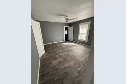 1300 N 8th Street, Baytown, TX 77520 - Photo 5