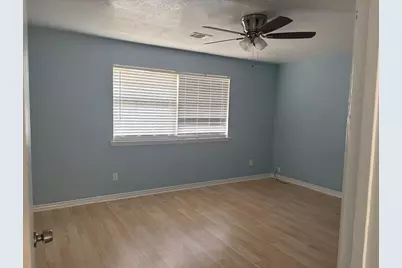6326 S Briar Bayou Dr, Houston, TX 77072 - Photo 11