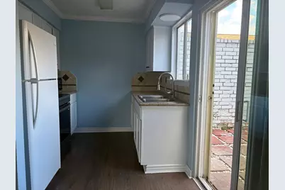6326 S Briar Bayou Dr, Houston, TX 77072 - Photo 5