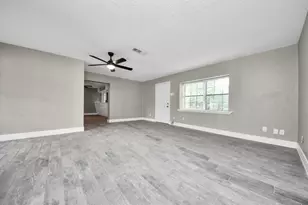 212 Harold Ln, Baytown, TX 77521 - Photo 33