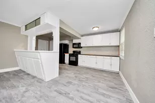 212 Harold Ln, Baytown, TX 77521 - Photo 25