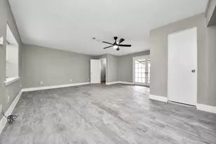 212 Harold Ln, Baytown, TX 77521 - Photo 33