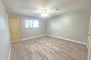 2207 Gontier Dr, Bay City, TX 77414 - Photo 7