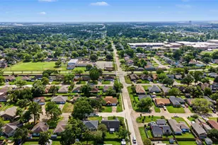 12802 Enchanted Path Dr, Houston, TX 77044 - Photo 5