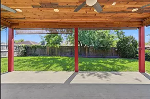 12802 Enchanted Path Dr, Houston, TX 77044 - Photo 25