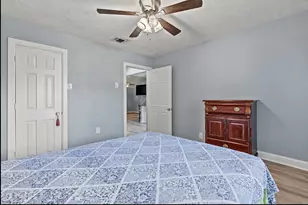 12802 Enchanted Path Dr, Houston, TX 77044 - Photo 27