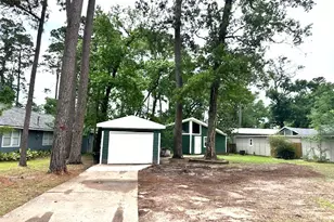 2019 Indian Shores Rd, Crosby, TX 77532 - Photo 1