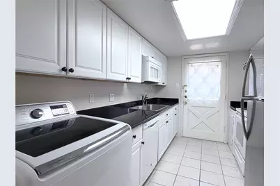 12633 Memorial Drive #74, Houston, TX 77024 - Photo 7