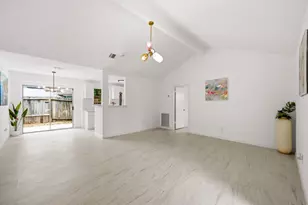 7310 Londres Dr, Houston, TX 77083 - Photo 5