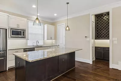 8318 Ginger Oak Street, Houston, TX 77055 - Photo 5