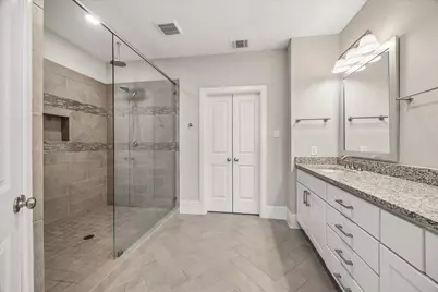 8318 Ginger Oak Street, Houston, TX 77055 - Photo 9