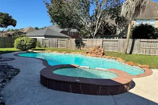 6319 Misty Creek, Missouri City, TX 77459 - Photo 19