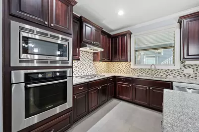 240 W 26th Street, Houston, TX 77008 - Photo 9