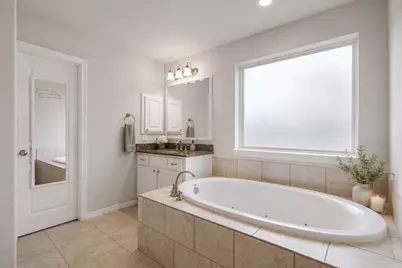 240 W 26th Street, Houston, TX 77008 - Photo 13