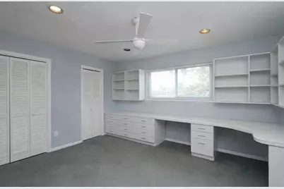 3927 Pleasant Valley Drive, Missouri City, TX 77459 - Photo 13