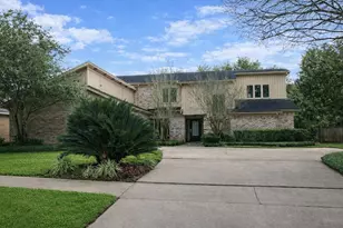 3927 Pleasant Valley Dr, Missouri City, TX 77459 - Photo 1