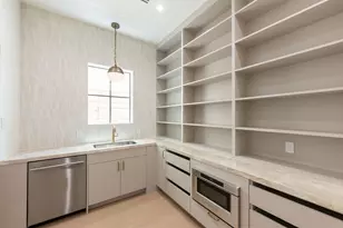 1113 Voight St, Houston, TX 77009 - Photo 9