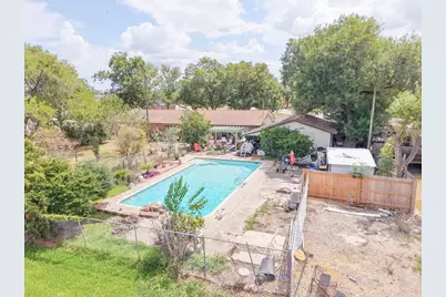 202 Broadmoor Street, Victoria, TX 77904 - Photo 11