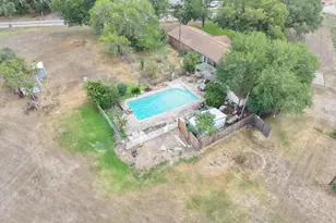 202 Broadmoor St, Victoria, TX 77904 - Photo 7