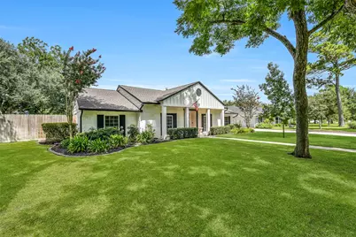 9 Earlham Drive, Friendswood, TX 77546 - Photo 7