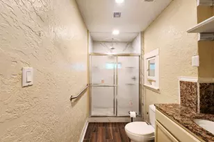 2222 Hogg St, Houston, TX 77026 - Photo 5