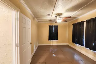 2222 Hogg St, Houston, TX 77026 - Photo 3